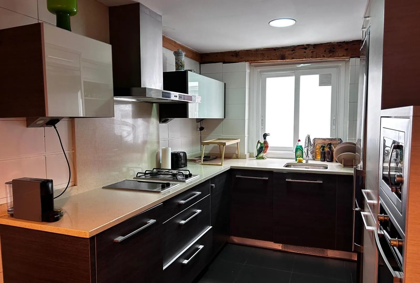 Habitacion Luminosa Con Bano Compartido Mercaderes Vistas Encierro Centro Pamplona Homestay
